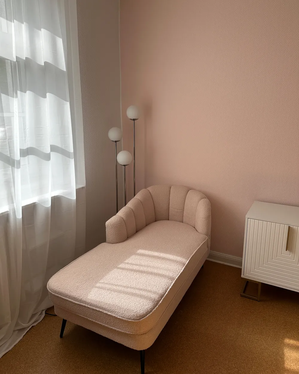 Right-Hand Chaise Longue ALLIER Boucle Light Beige_927489