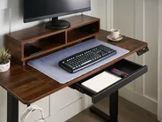 Schreibtisch elektrisch höhenverstellbar LUCAMA 120 cm 60 cm mit USB-Anschluss Braun / Schwarz_1036373