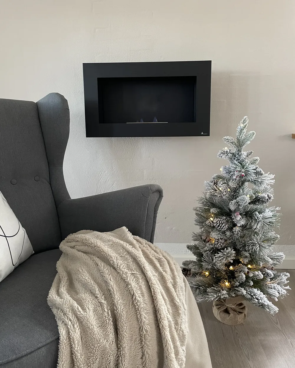 Künstlicher Weihnachtsbaum mit Schnee LED MALIGNE 90 cm Weiß_901490