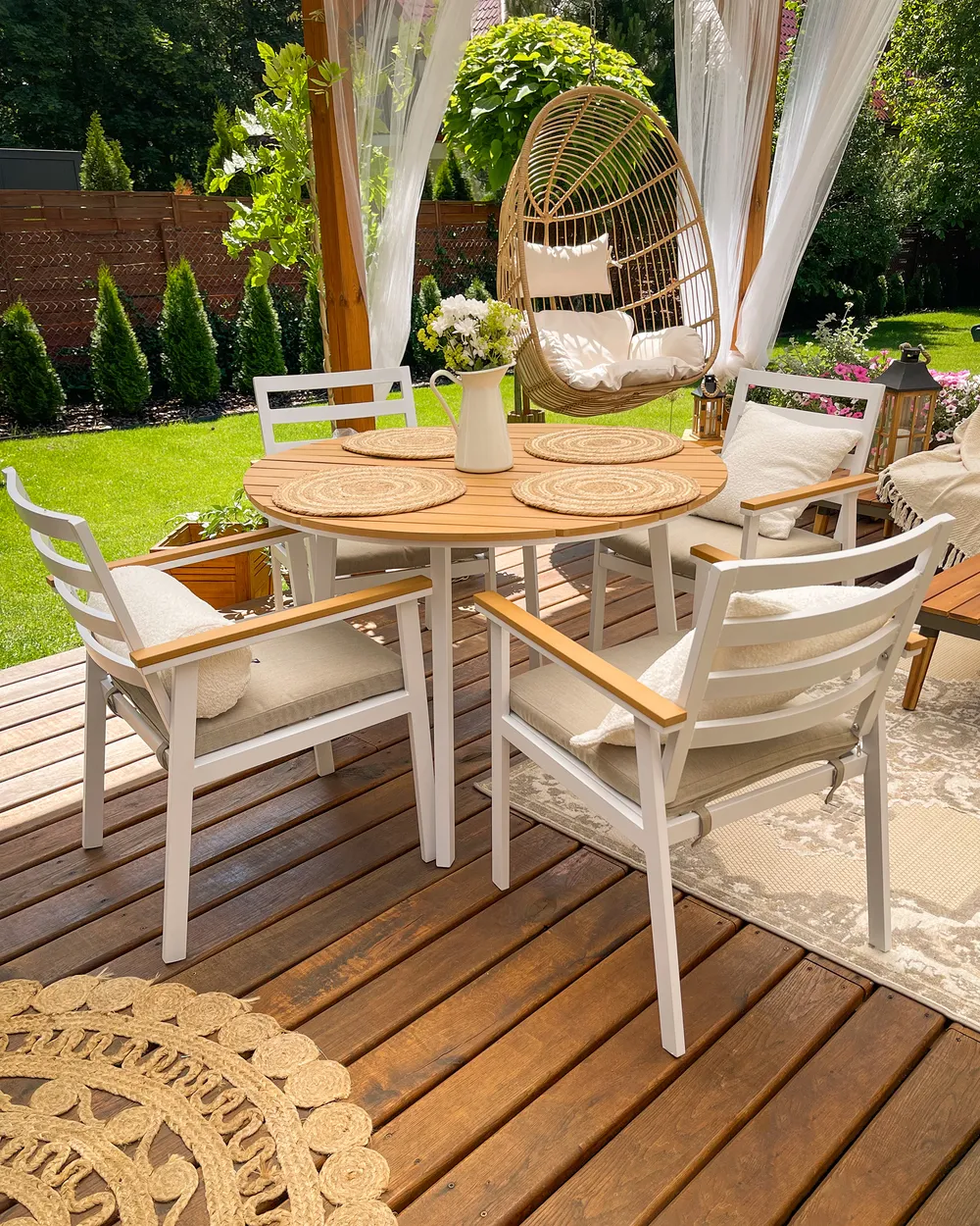 Set mit 4 Stühlen und Sitzkissen CAVOLI Metall Beige_885023