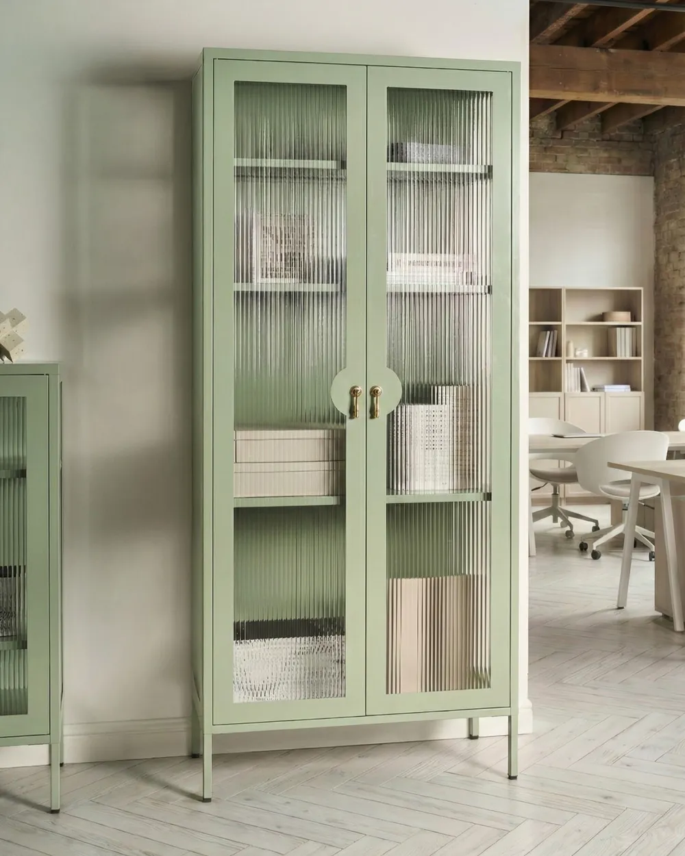 Vitrine mit Glastüren GLEORA Metall Mintgrün