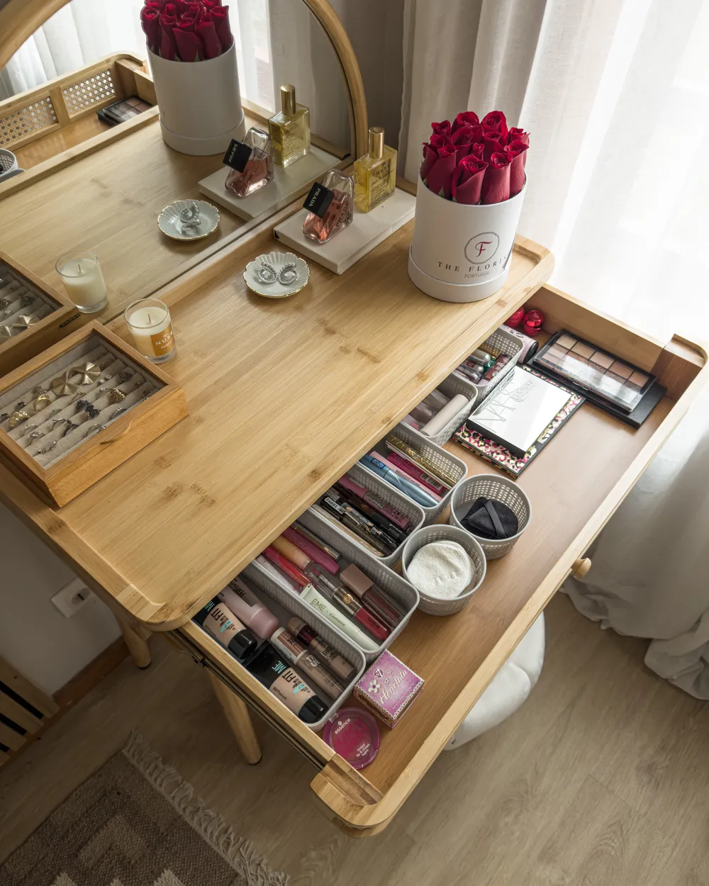 light brown dressing table TAYLOR SHERATON American Dressing Table Solid Wood Bedroom Vanity Tabl —  French-Classic-Furniture.Com