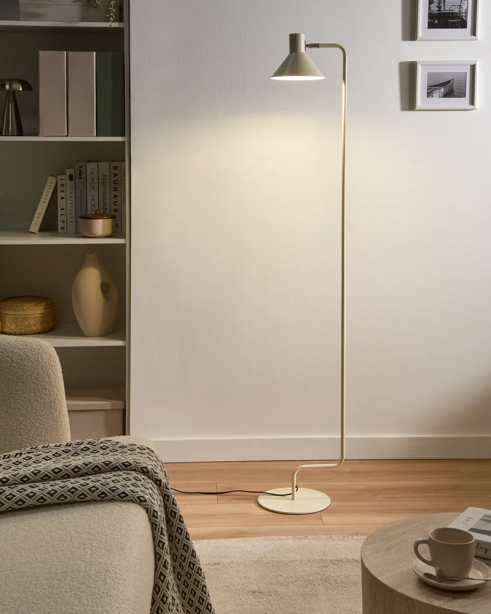 Stehlampe RIMAVA Metall Cremeweiß