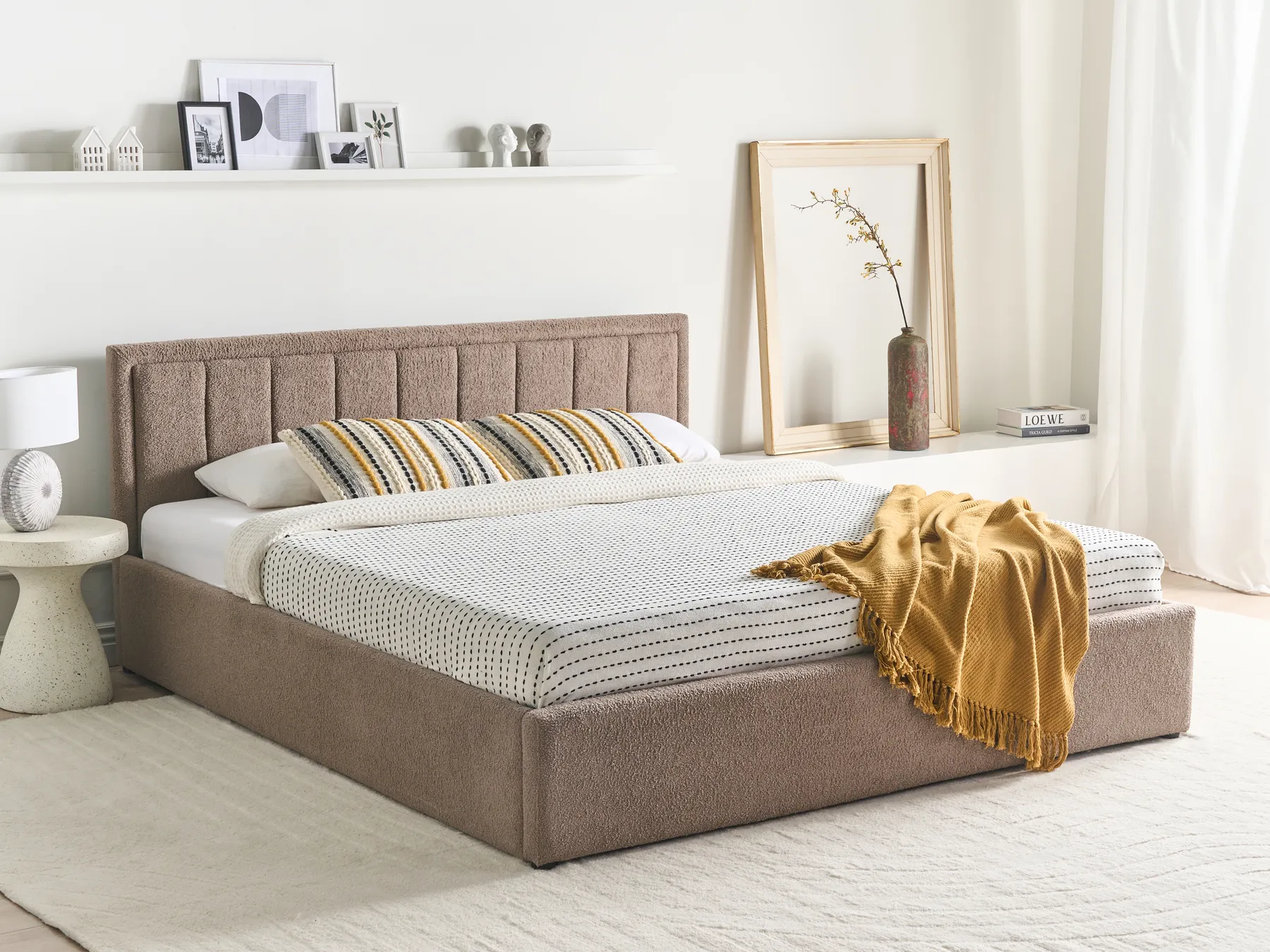 Bett mit Stauraum MONTLAUR Bouclé Taupe 180 x 200 cm_958610