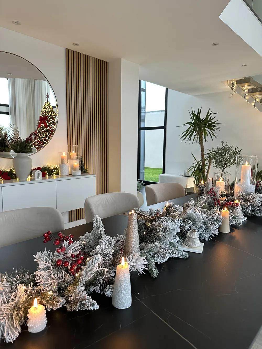 Weihnachtsgirlande Schnee bedeckt LED WHITEHORN 180 cm Weiß_903045