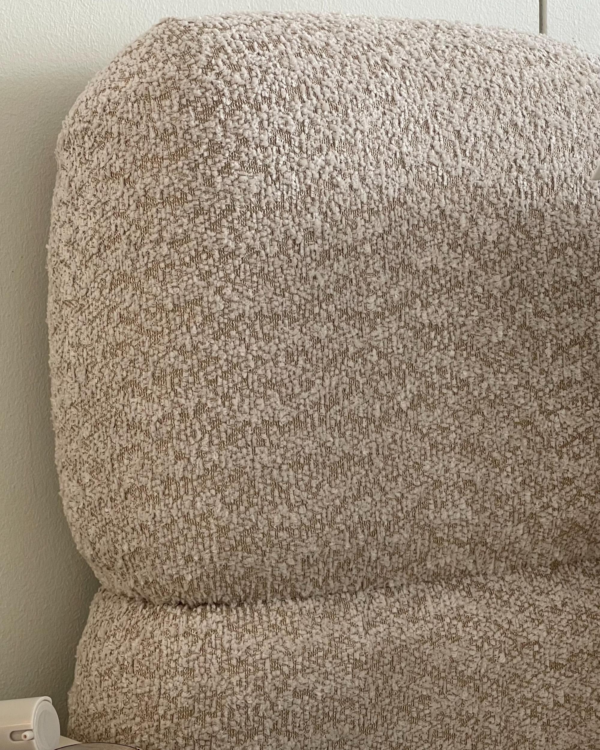 Ottoman Bed BASTON Boucle Light Beige 180 x 200 cm (EU Super King)_1034223