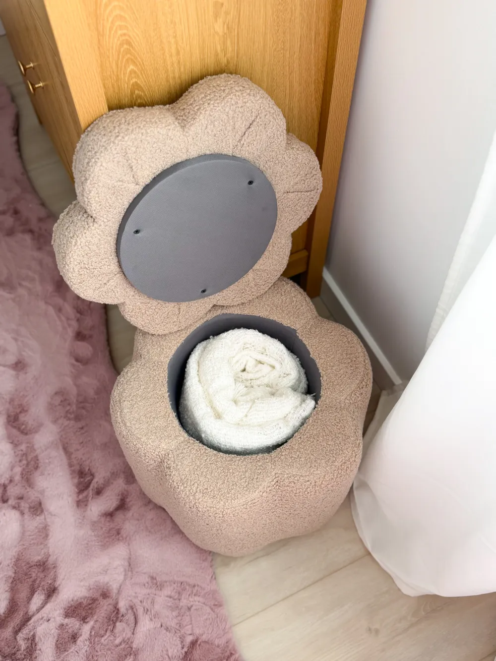 Kinderhocker mit Stauraum FLOWER Blume Bouclé Beige_1172727