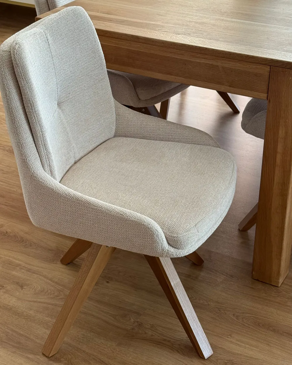 Esszimmerstuhl 2er Set drehbar DORRIS Stoff Hellbeige_1175470