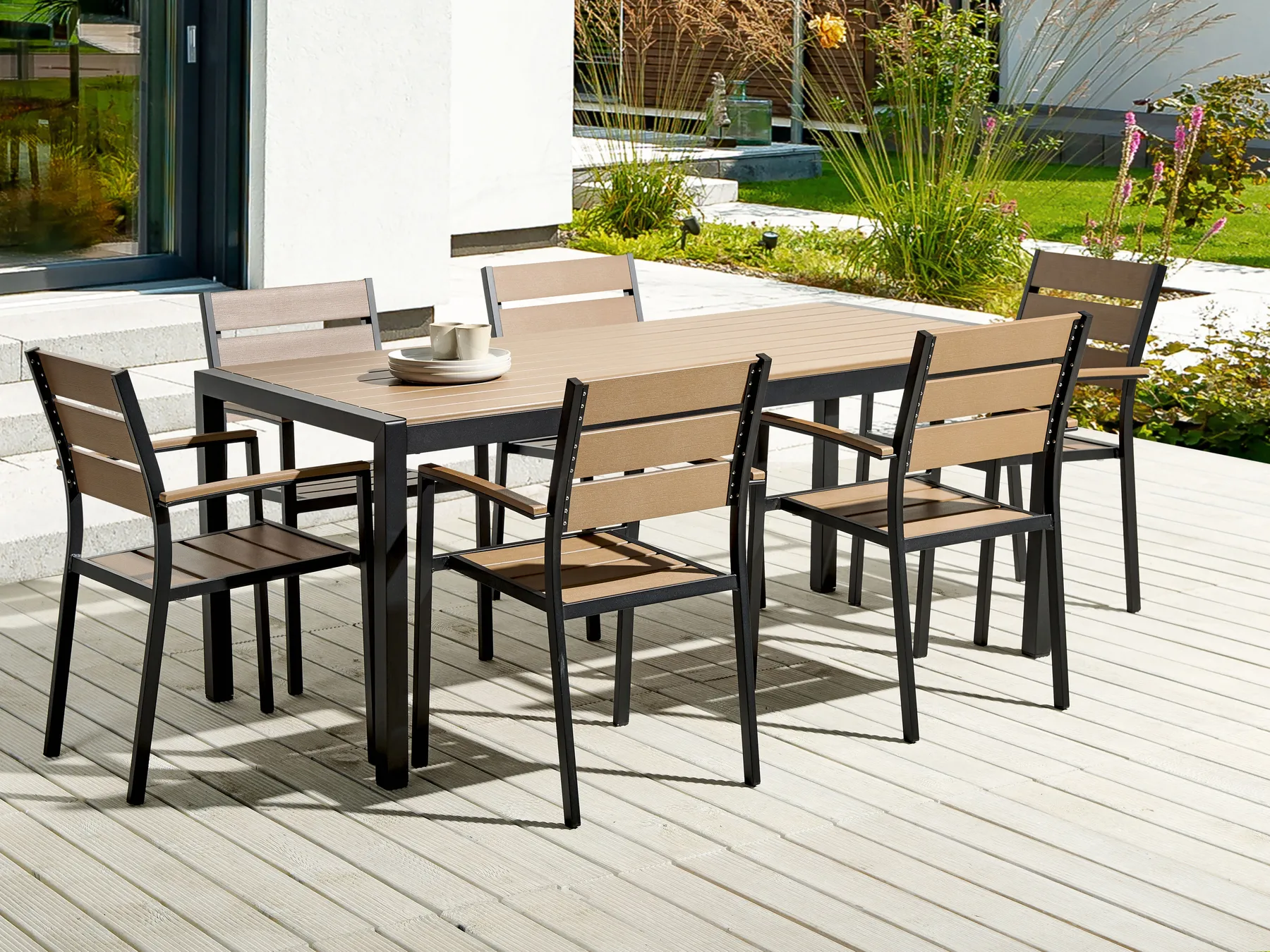 Gartenmöbel Set 6-Sitzer VERNIO Braun / Schwarz_862893