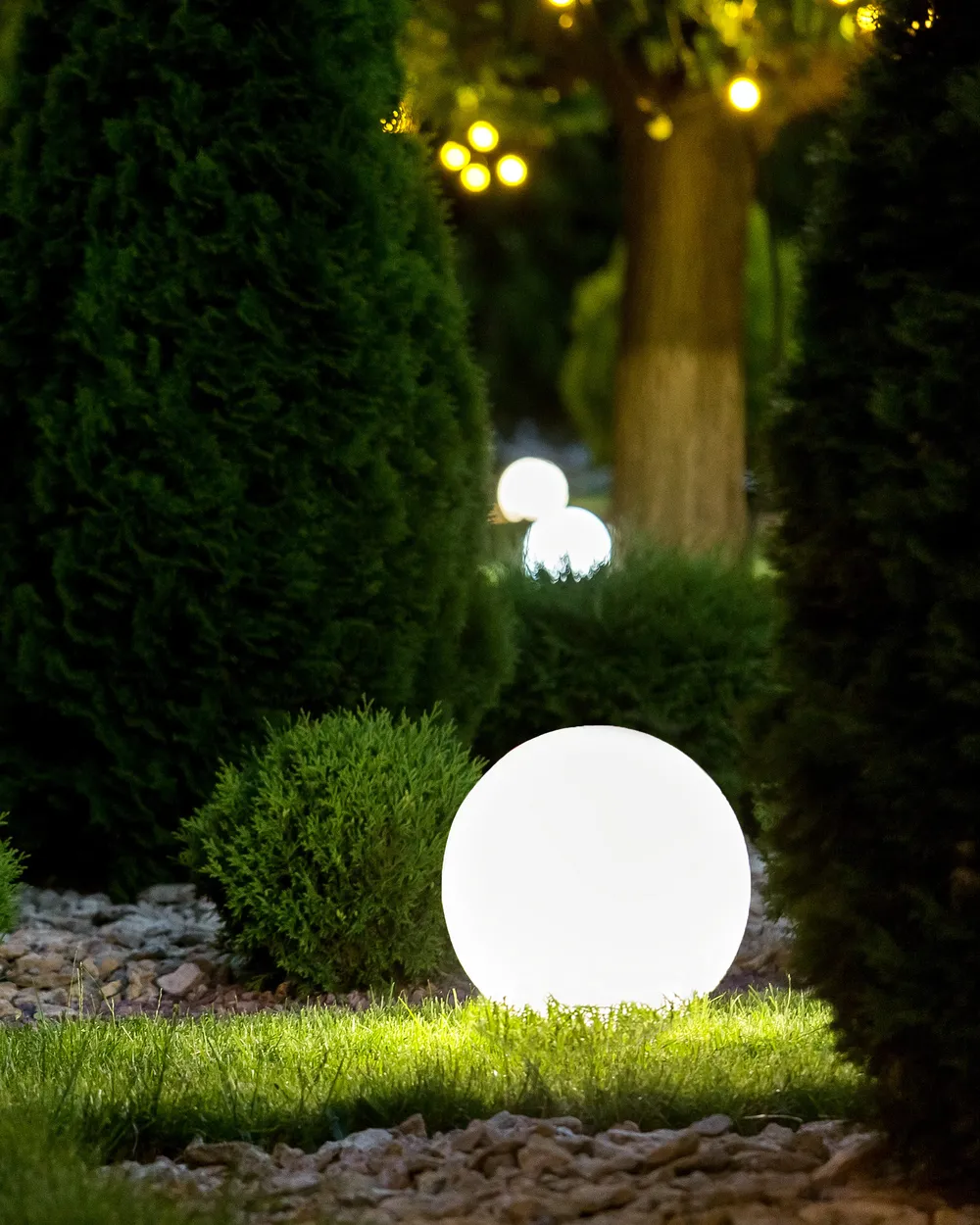 LED- Kugelleuchte für den Außenbereich JOCOY mit Fernbedienung Weiß