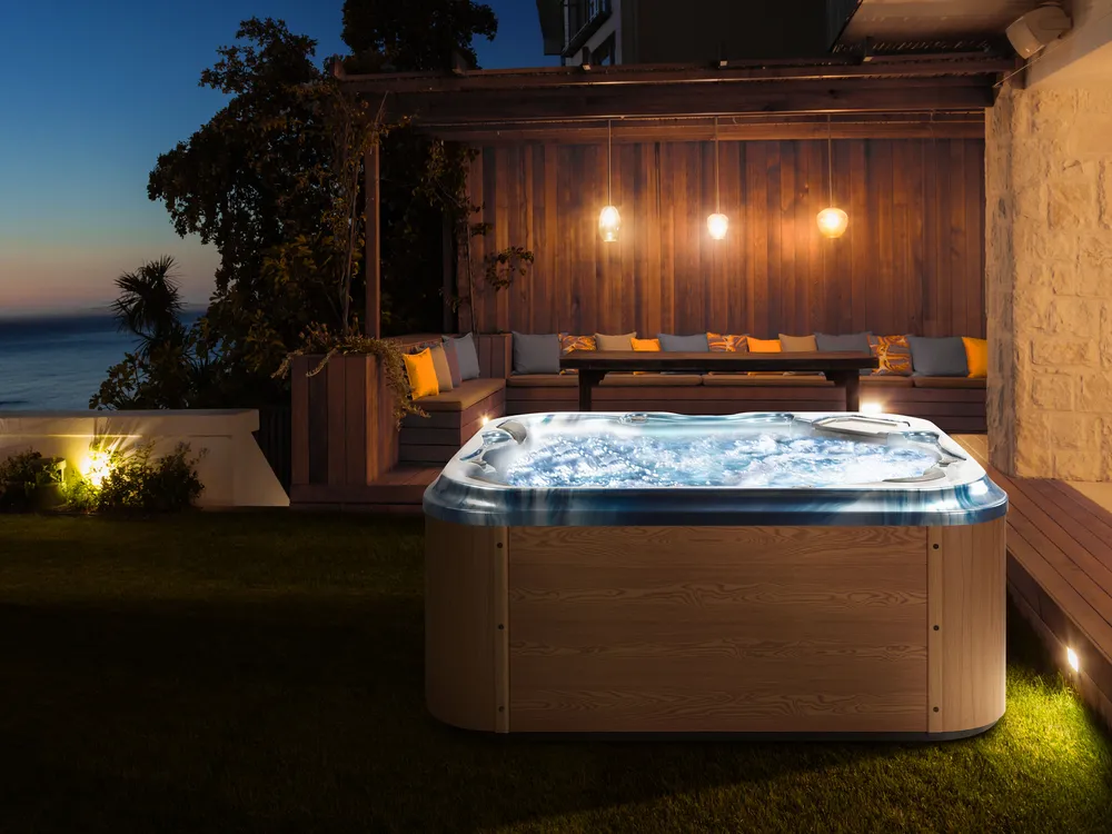 Outdoor Whirlwanne mit LED TULAROSA Blau