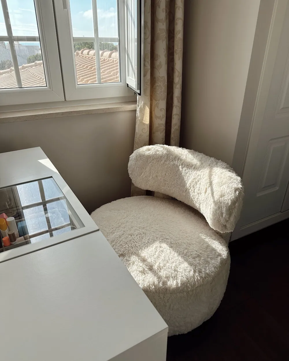 Armchair HAMINA Faux Fur Light Beige_1085716
