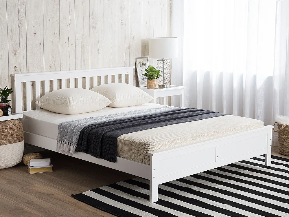 Bett mit Lattenrost Kiefernholz MAYENNE 180 x 200 cm Weiß_1151347