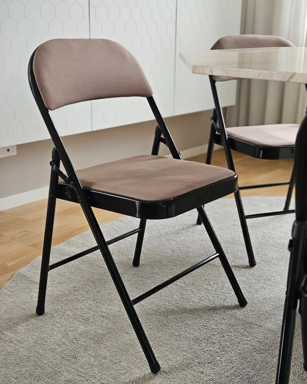 Klappstuhl 4er Set SPARKS Metall Beige / Schwarz - Beliani.de