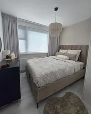 Krevet s prostorom za pohranu SEZANNE Samet Sivo-bež 140 x 200 cm_1033811
