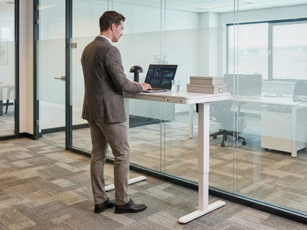 Schreibtisch elektrisch höhenverstellbar PENLY 120 cm 60 cm mit USB-Anschluss Weiß_1031212