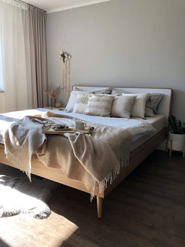 Bett mit LED SERRIS 180 x 200 cm Hellbraun_807427