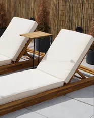 Sonnenliege mit Kissen GRANARI mit Relaxfunktion Akazienholz Braun_1008991