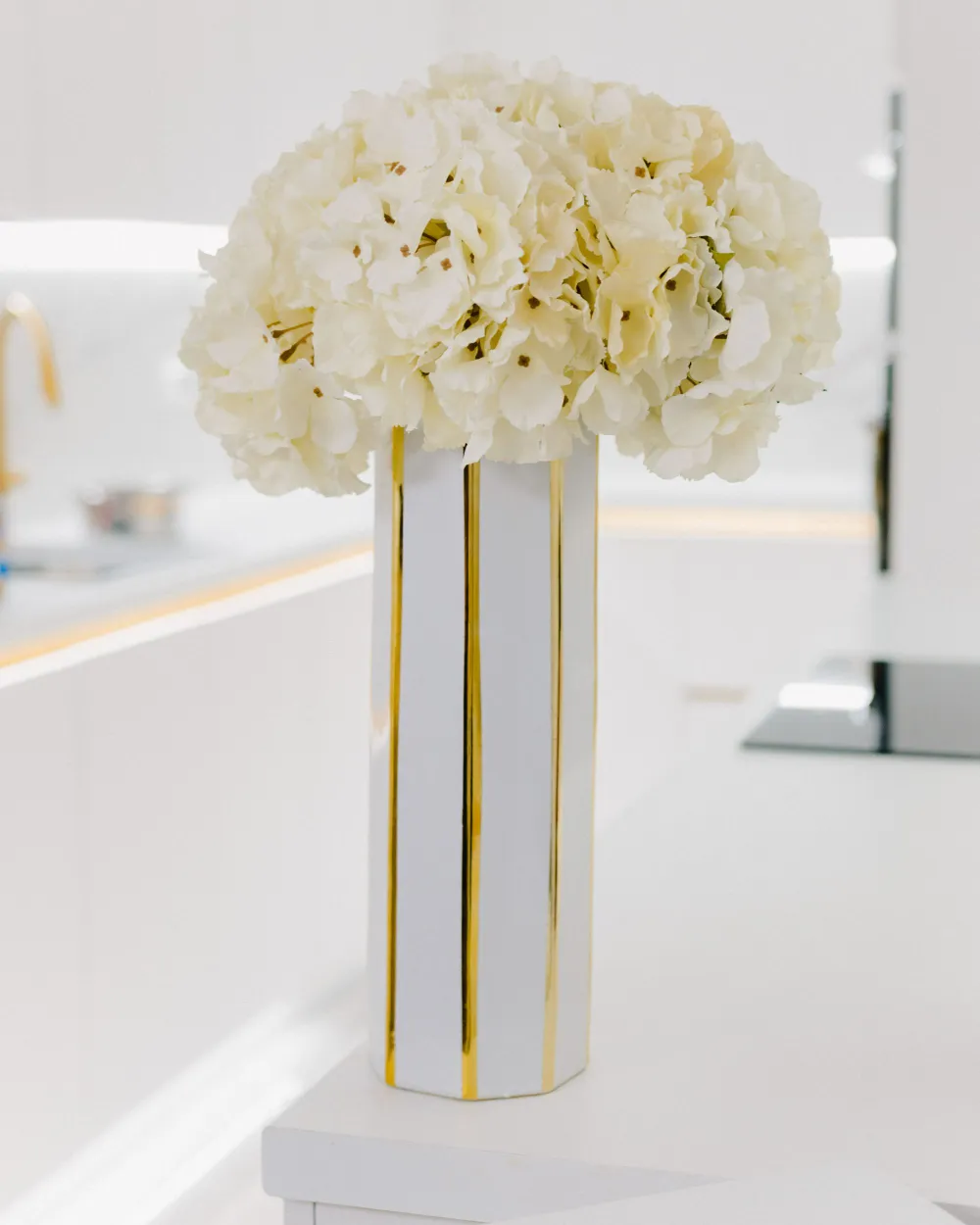 Blumenvase ESTELLA 40 cm Keramik Weiß