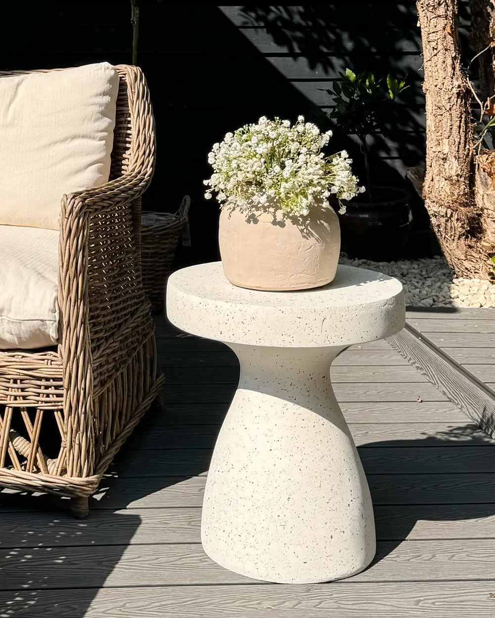 Beistelltisch BIVIERE 39 cm 39 cm Terrazzo Optik Cremeweiß_933318