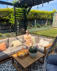 Garten Ecksofa mit Tisch 4-Sitzer TIMOR modular zertifiziertes Akazienholz Hellbraun linksseitig_887326