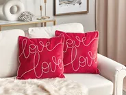 Dekokissen 2er Set SIDERASIS 45 x 45 cm Samtstoff Rot Mit Aufschrift_892865
