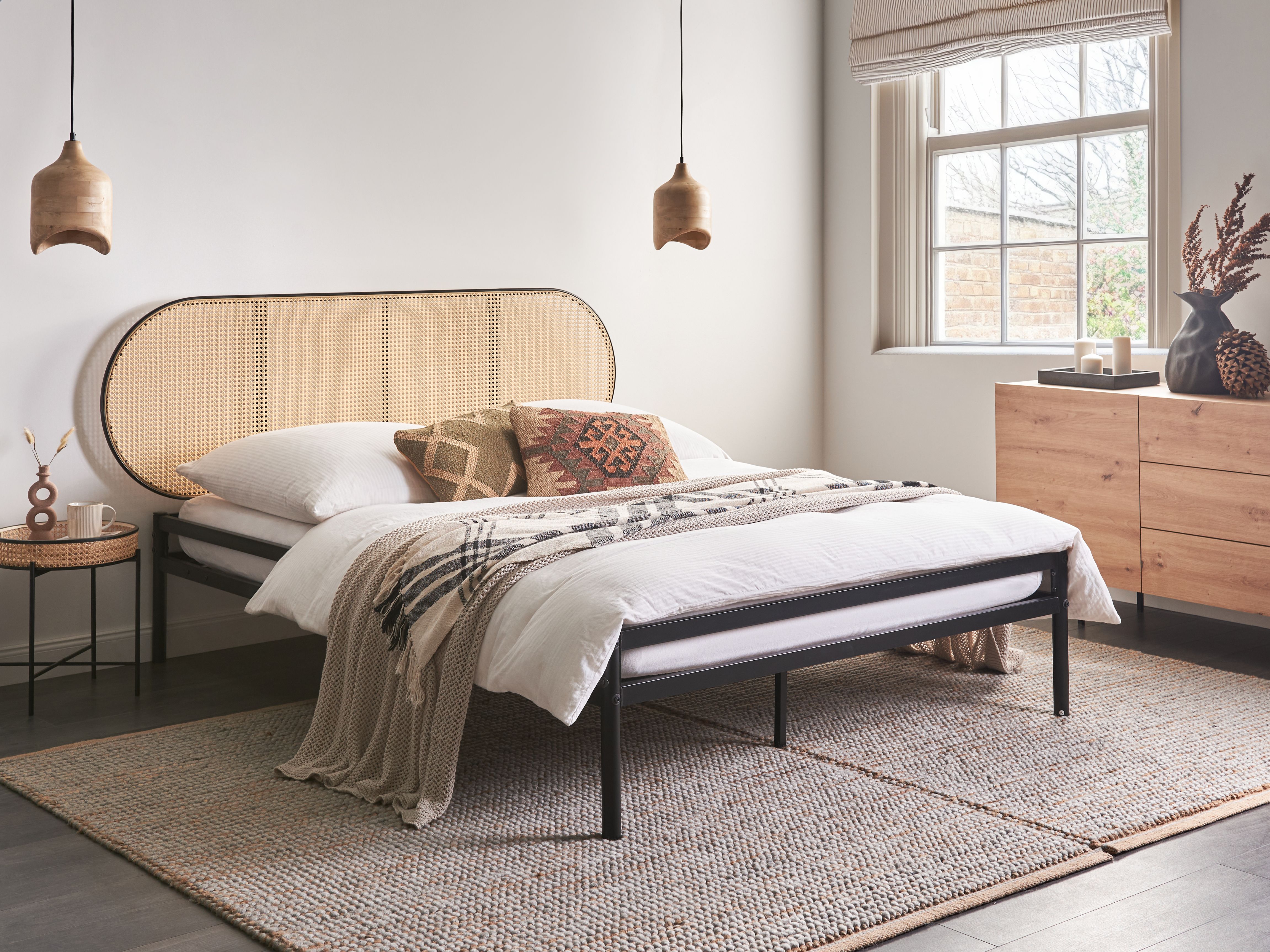 Bed PE rotan BOULIN 140 x 200 cm Zwart_1184589