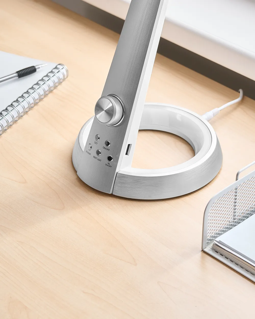 LED Desk Lamp CANOPUS with USB Port Silver_1018973