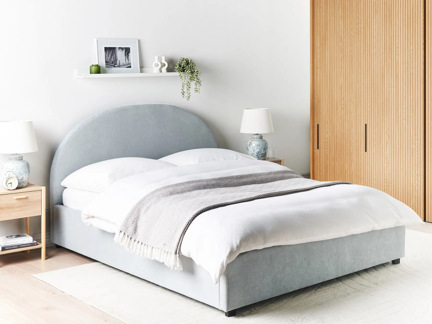 Bett mit Stauraum VAUCLUSE Chenillegewebe Hellblau 160 x 200 cm_968770