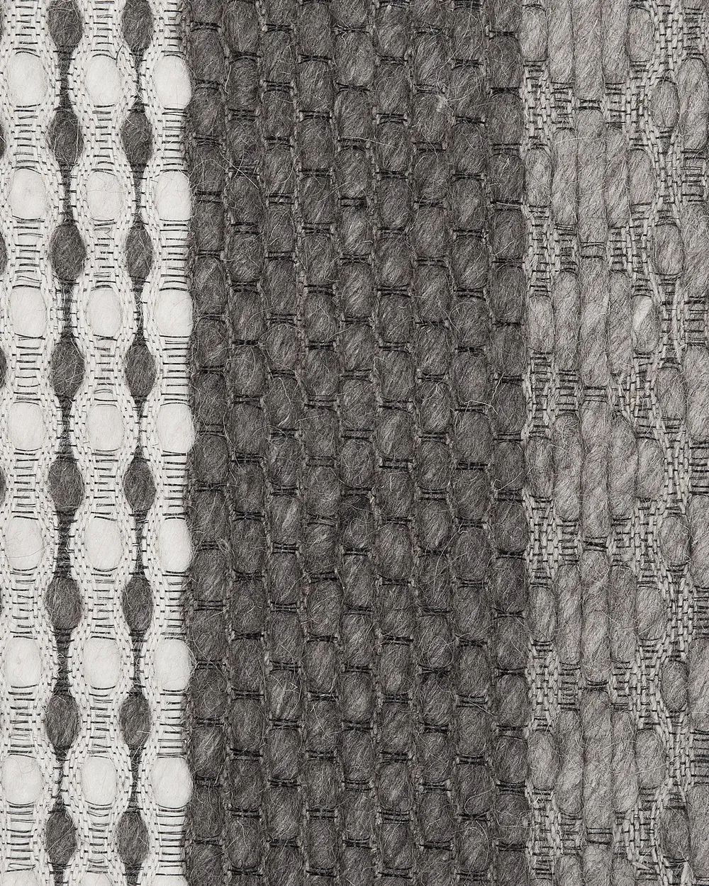 Teppich AKKAYA Grau 140 x 200 cm Wolle_754725