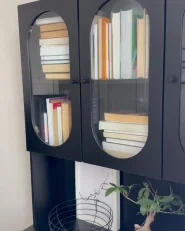Vitrine mit Glastüren LANGFORD 100 cm Schwarz_998243