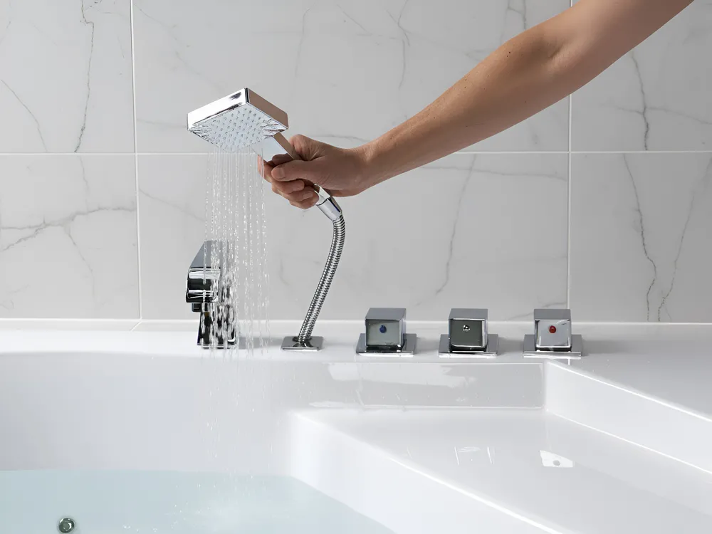 Corner Hot Tub with LED TAMULA 1480 x 660 mm White_1029590