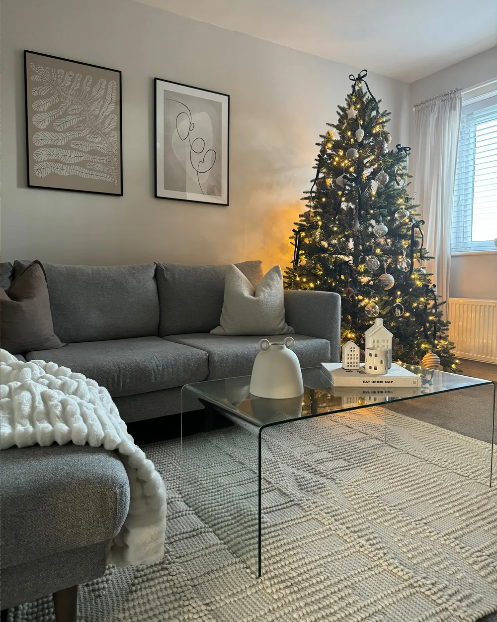 Knstlicher Weihnachtsbaum LED FIDDLE 210 cm Grn - Beliani.de