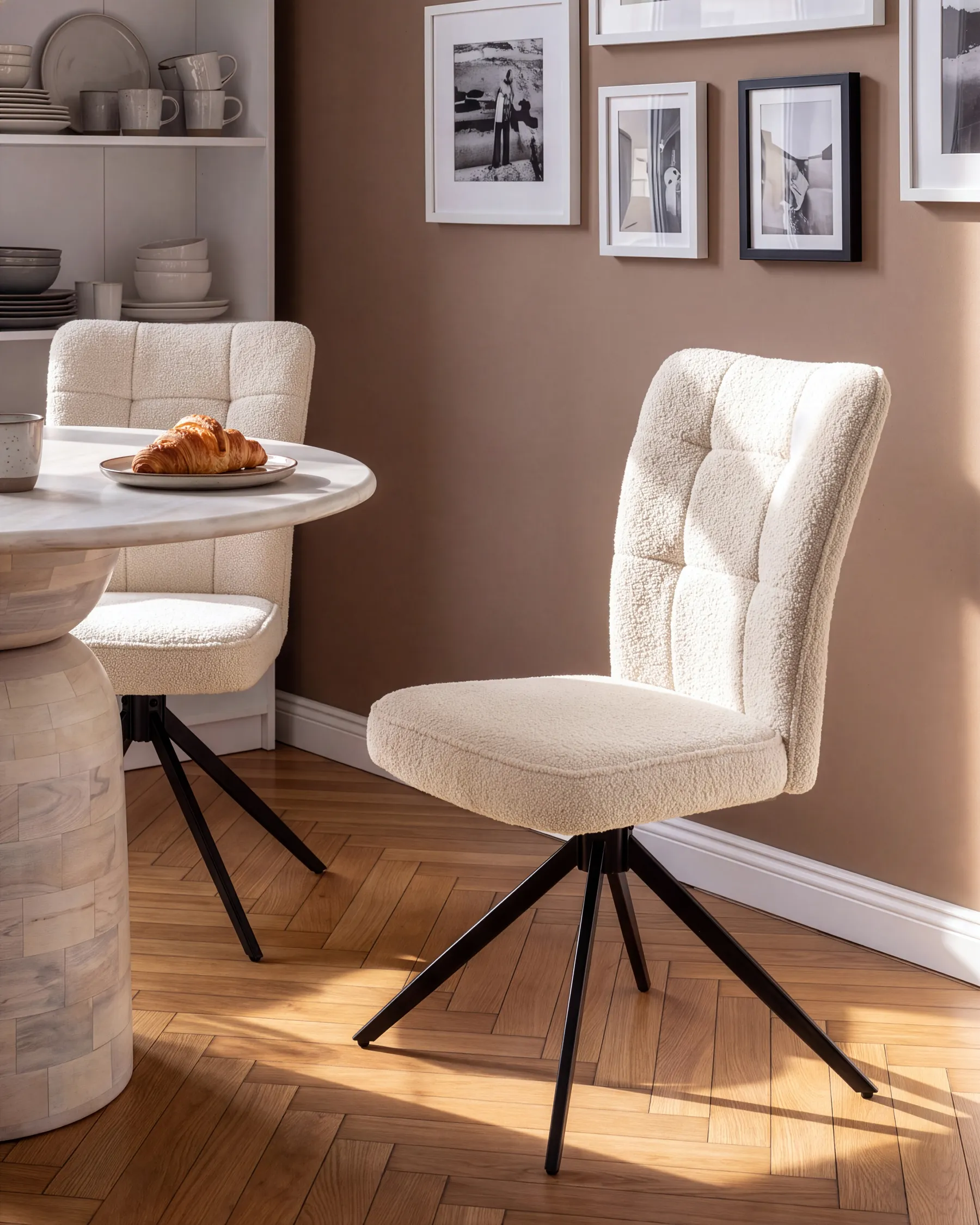 Esszimmerstuhl 2er Set drehbar RYAN Bouclé Hellbeige_1042453