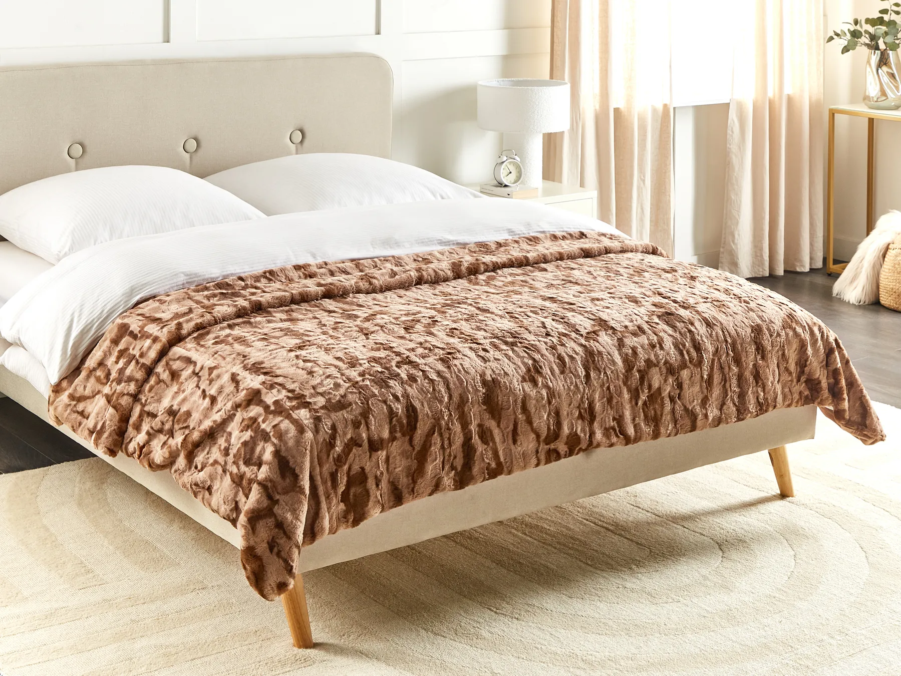 Kuscheldecke BAKIRA Webpelz 200 x 220 cm Braun_917397