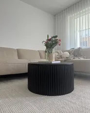 Couchtisch KIRKWOOD mit Stauraum Mangoholz Schwarz_920216