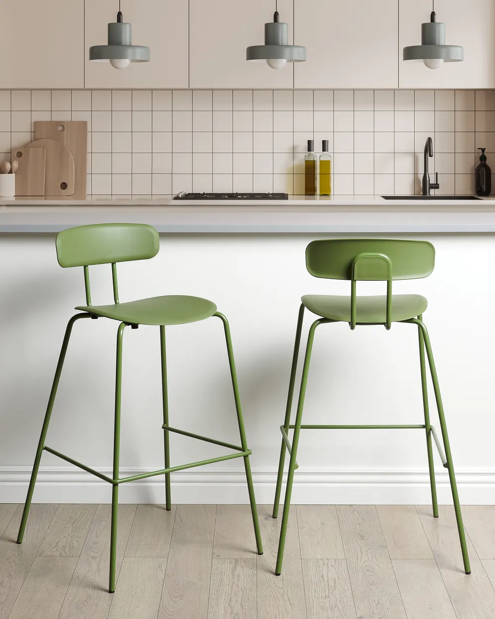 Set mit 2 Barstühlen SIBLEY Grün