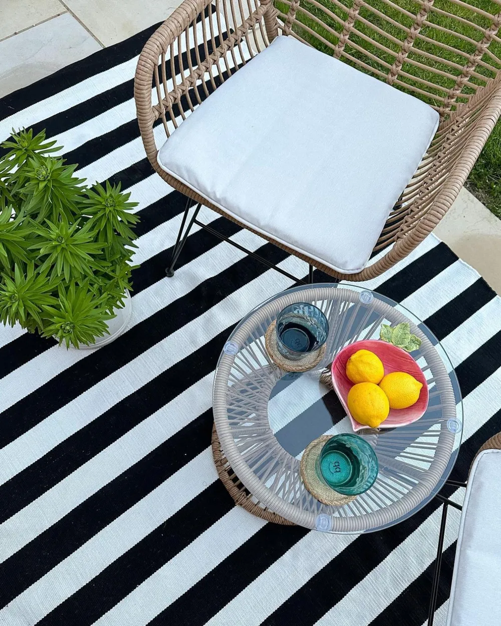 Bistro Set inkl. Kissen TRESTINA Polyrattan Hellbraun_887400
