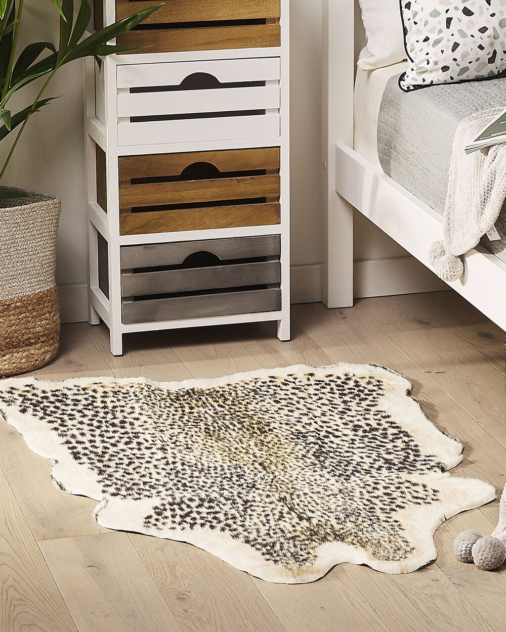 Faux Fur Rug NAMBUNG Beige 60 x 90 cm