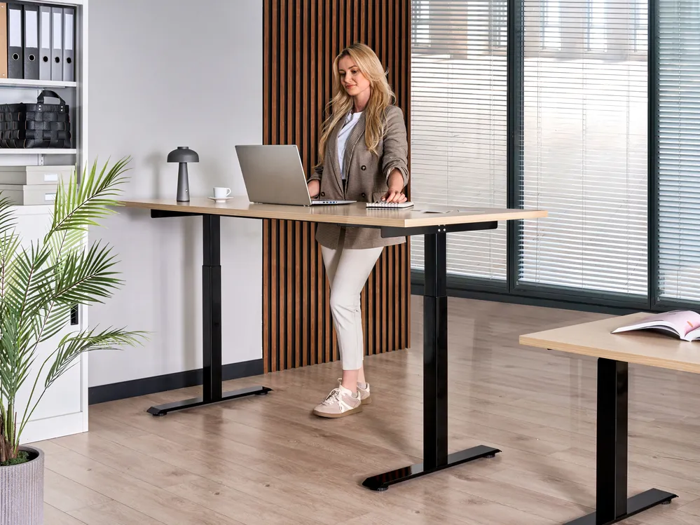 Schreibtisch elektrisch höhenverstellbar DESTINES 180 cm 72 cm Schwarz / Hellbraun_1000375