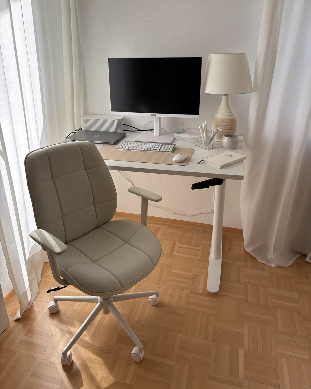 Bürostuhl CARLTON Stoff Mintgrün_1018131