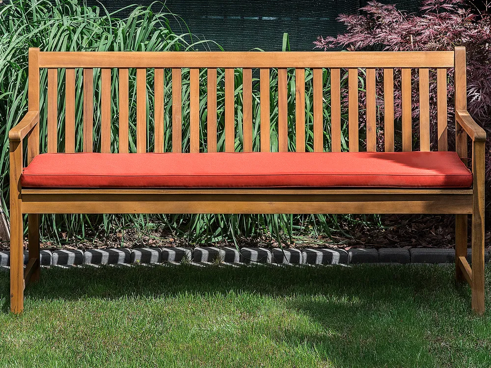 Gartenbank mit Auflage VIVARA 160 cm zertifiziertes Akazienholz Helle Esche Dunkelrot