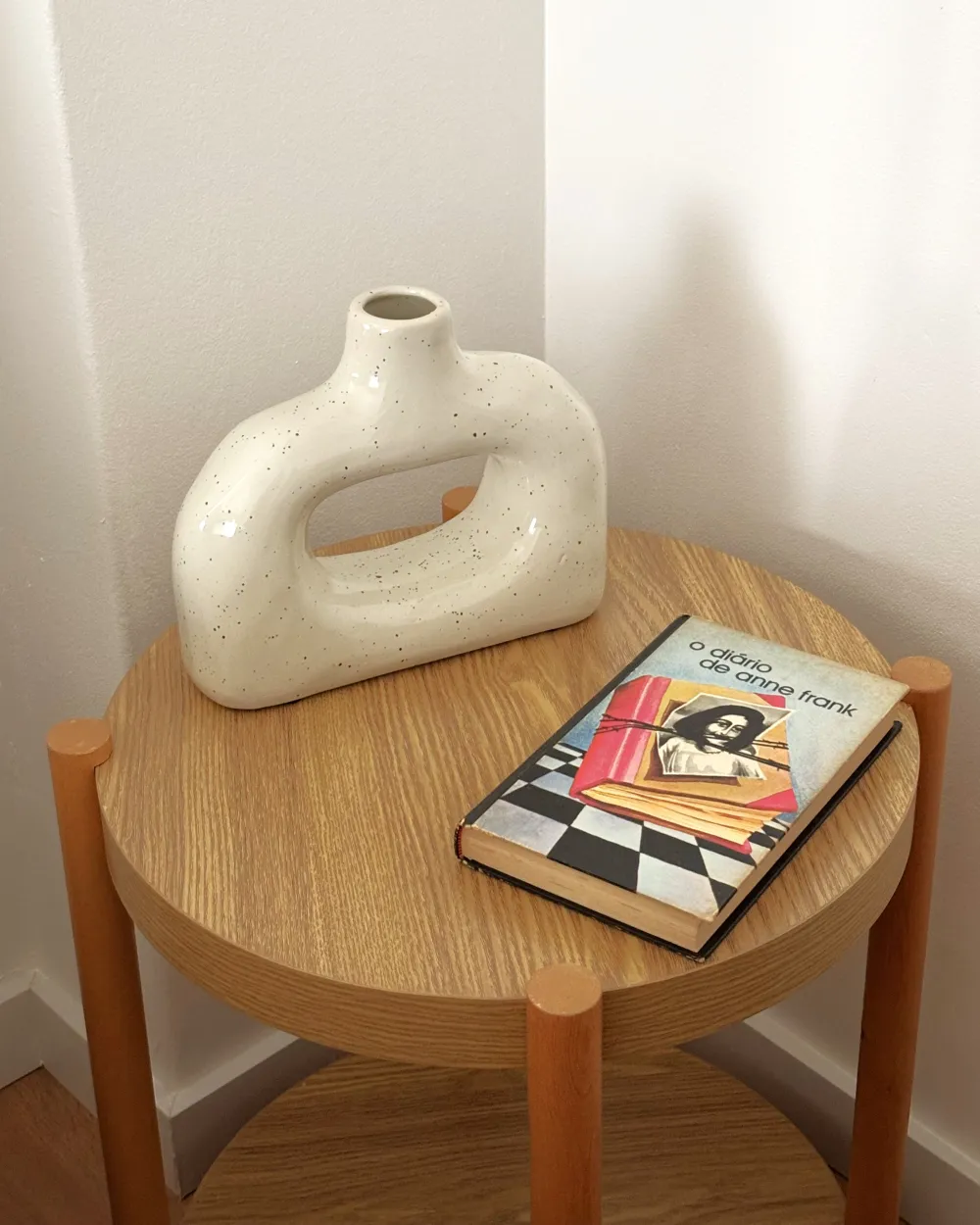 Flower Vase MOONEYE 19 cm Stoneware Off-White_1001382