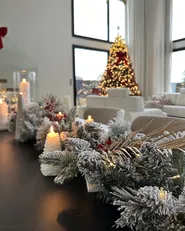 Weihnachtsgirlande Schnee bedeckt LED WHITEHORN 270 cm Weiß_901514