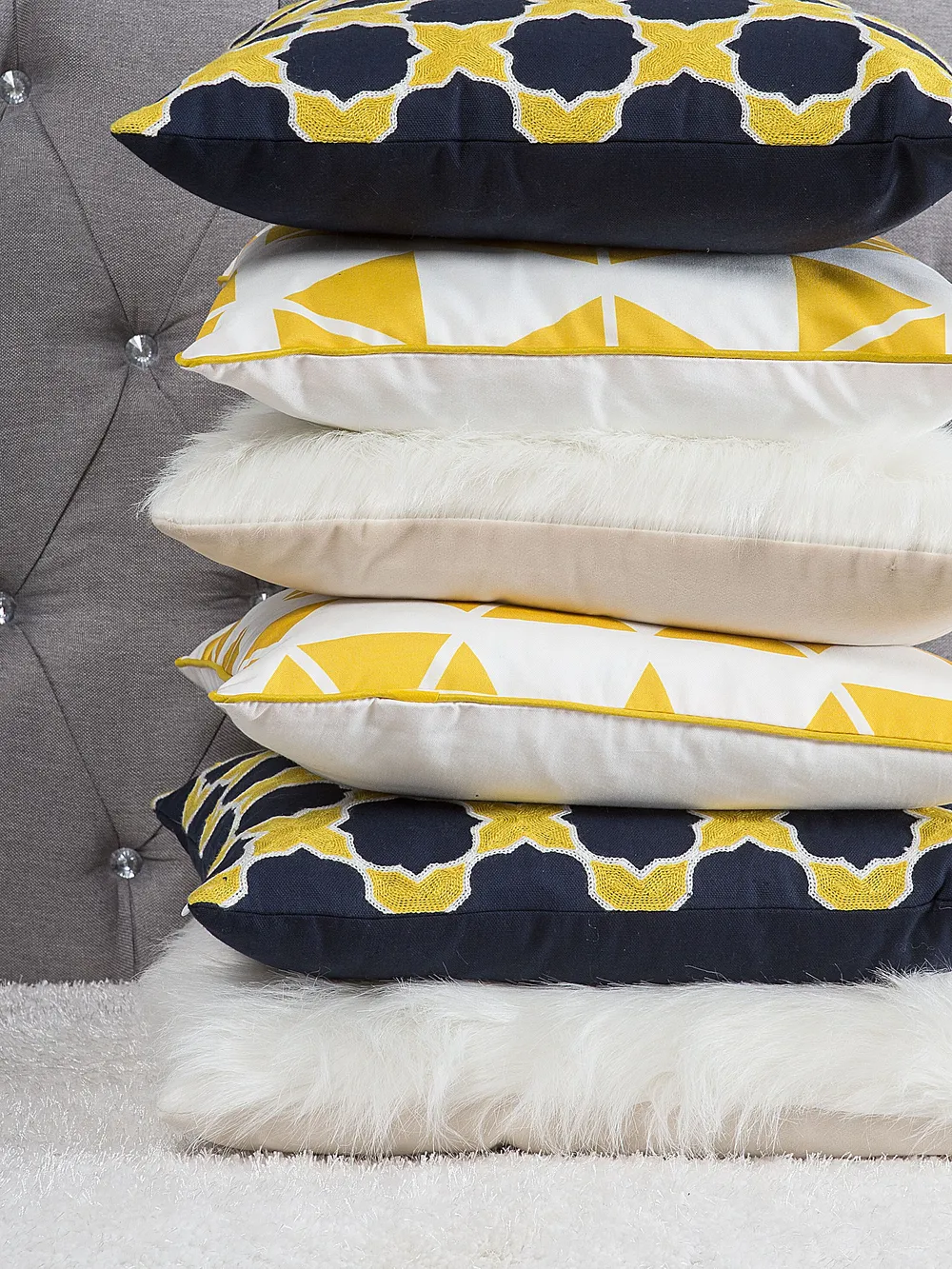 Lot de 2 coussins décoratifs MUSCARI 45 x 45 cm Coton Jaune Bleu Ikat_769146
