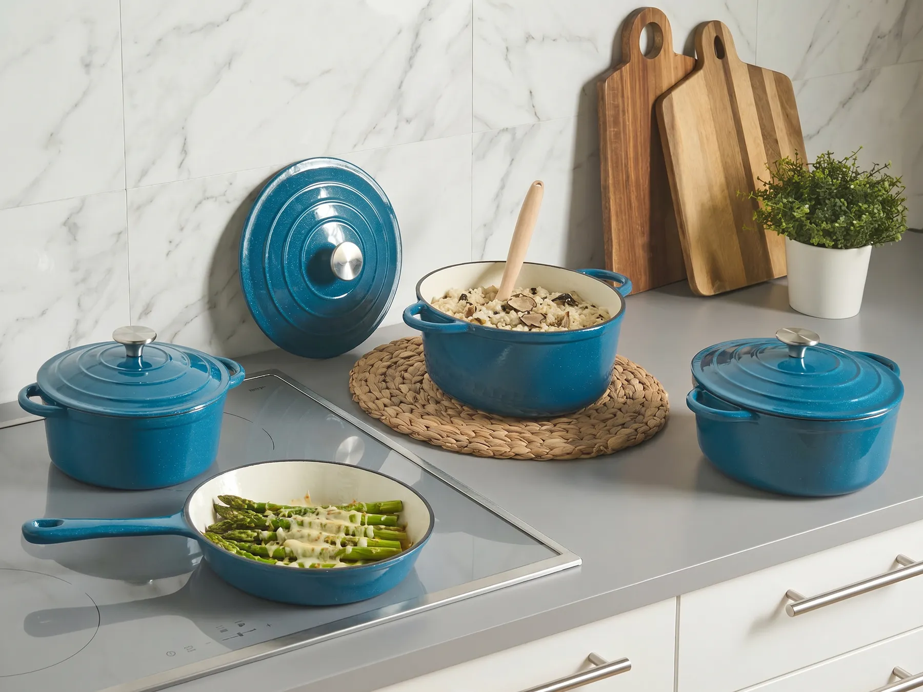 7 Piece Cast Iron Set CASTORA Blue_1073418