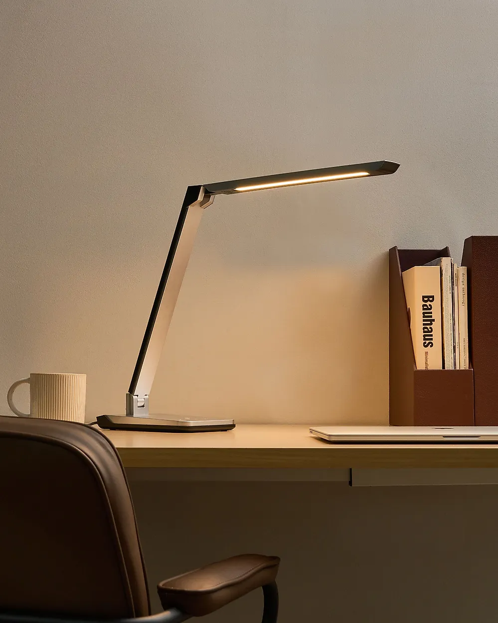 LED Desk Lamp PICTOR with Dimmer Silver_1186131