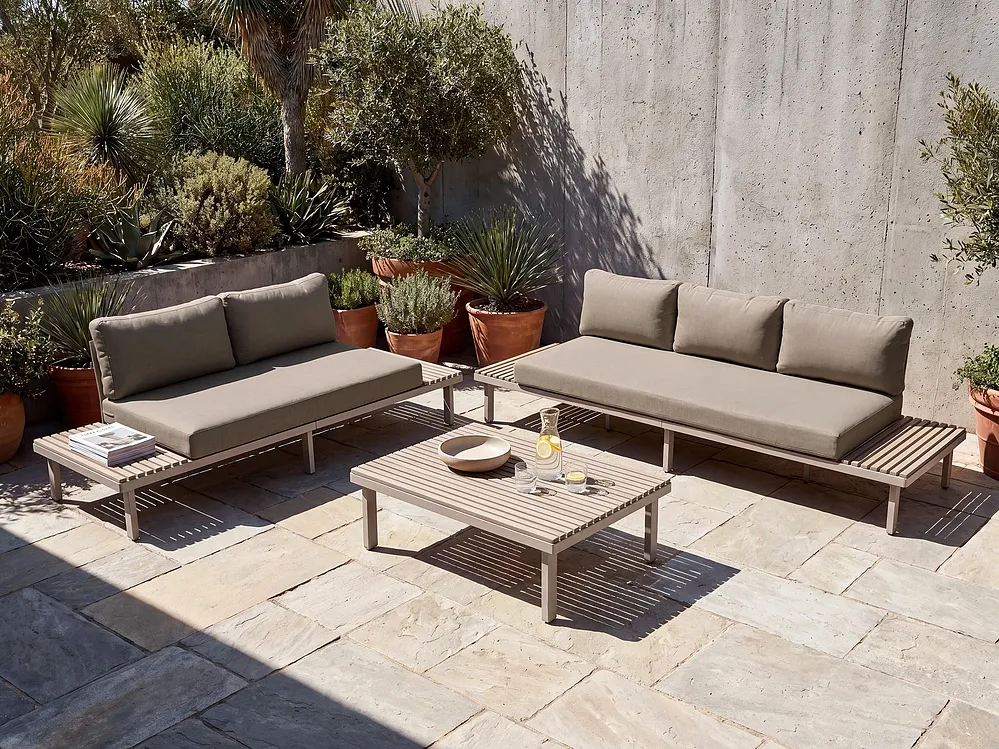 Outdoor Couchtisch FIVIZZANO 90 cm 70 cm Akazienholz Beige_1159425