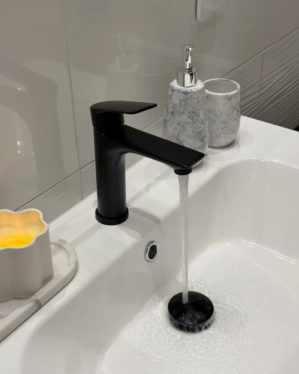 Basin Mixer Tap BERLOI Brass Black_1063015