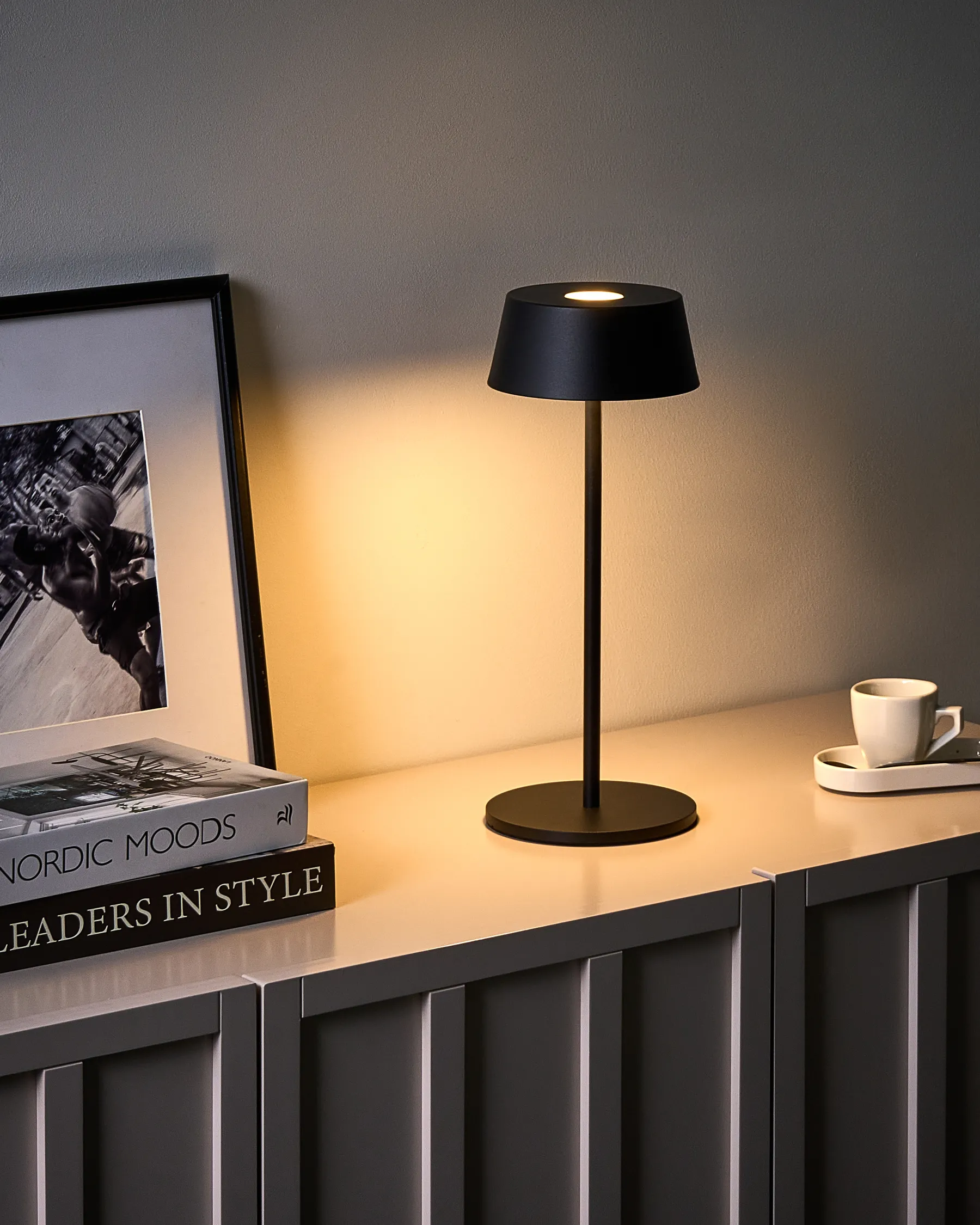 Kabellose LED Tischlampe GUDER mit Dimmer Metall Schwarz_1042269
